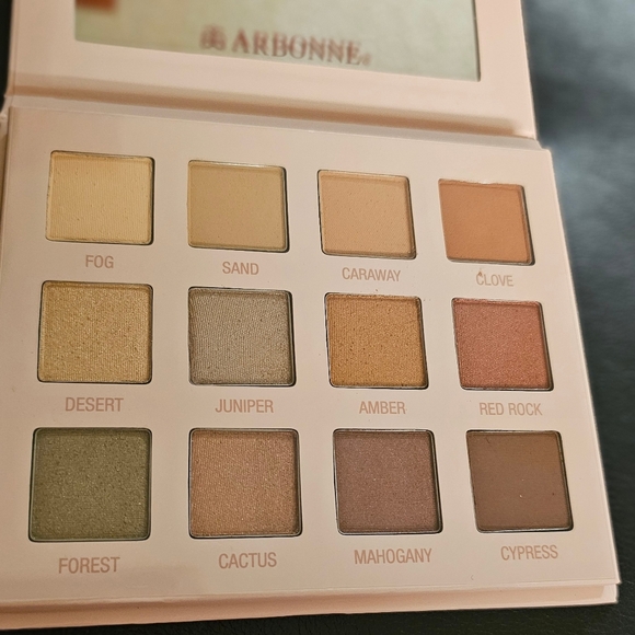 Arbonne It’s All In The Eyes Volume 1 Eyeshadow 12 Pod Color Palette New In Box - Picture 12 of 12